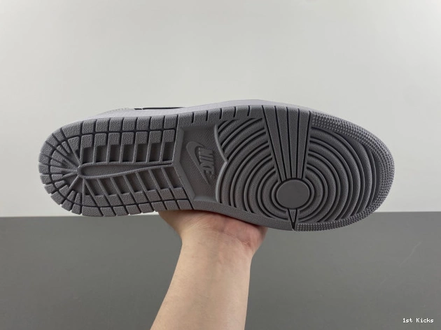 1 Air OG Barons Low Jordan CZ0790-110 0619